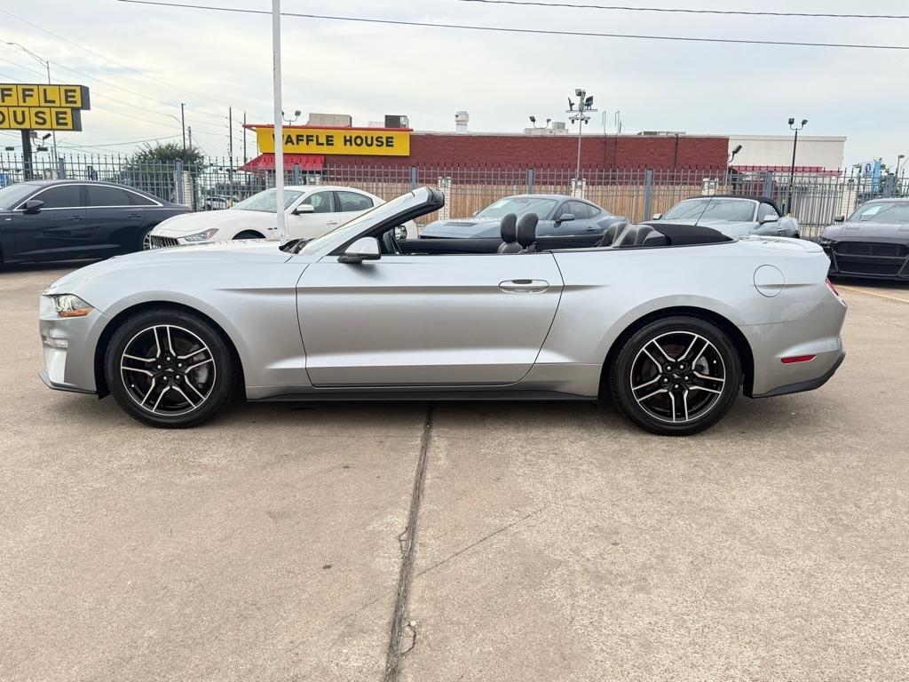 Ford Mustang EcoBoost Convertible 2020