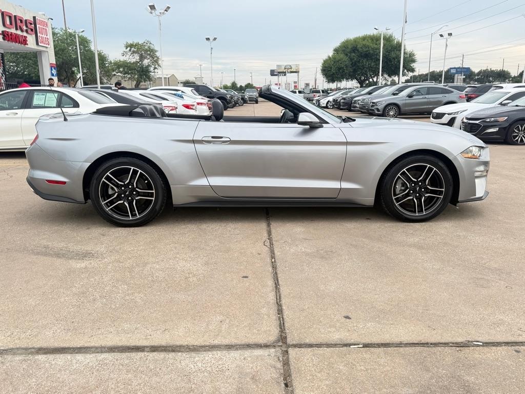 Ford Mustang EcoBoost Convertible 2020