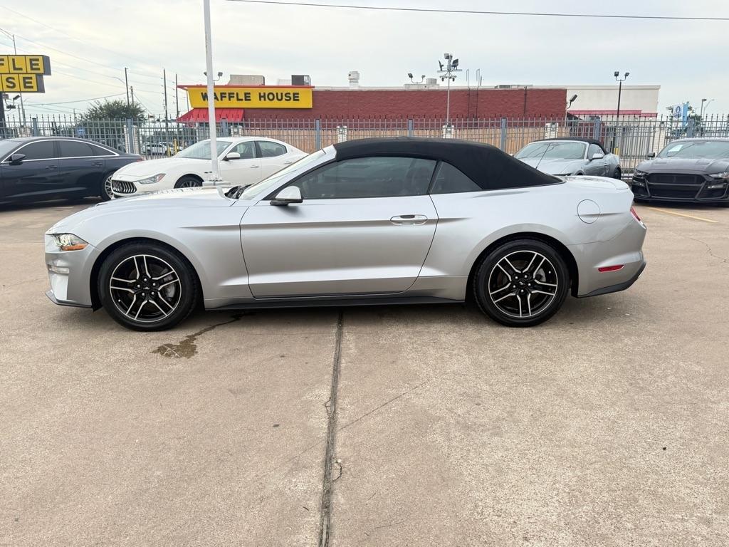 Ford Mustang EcoBoost Convertible 2020