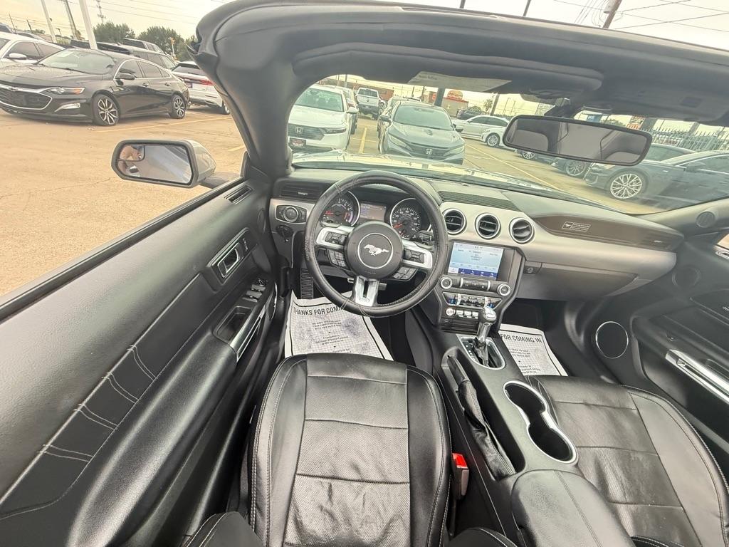 Ford Mustang EcoBoost Convertible 2020