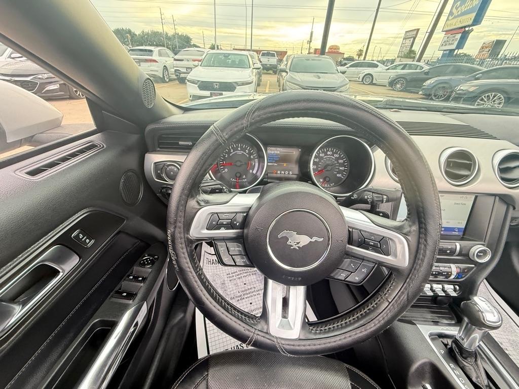 Ford Mustang EcoBoost Convertible 2020