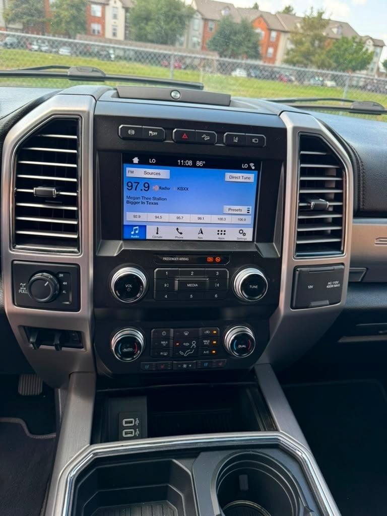 Ford F-250 SD Lariat Crew Cab 4WD 2019
