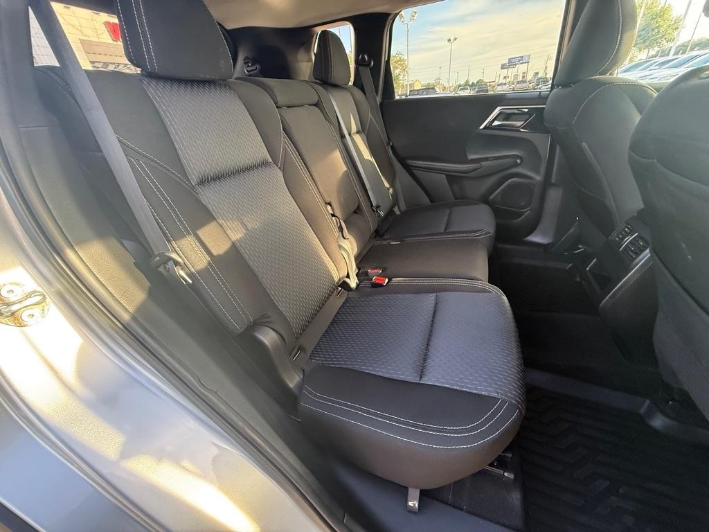 Mitsubishi Outlander ES FWD 2024