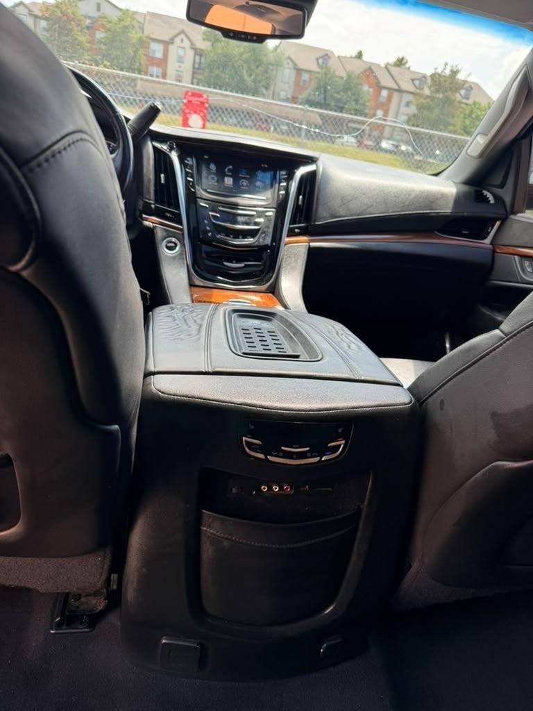 Cadillac Escalade 4WD 4dr Premium Collection 2016