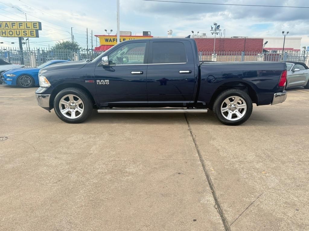 RAM 1500 SLT Crew Cab SWB 4WD 2017