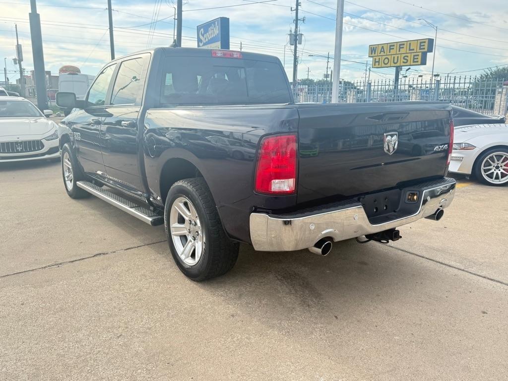 RAM 1500 SLT Crew Cab SWB 4WD 2017