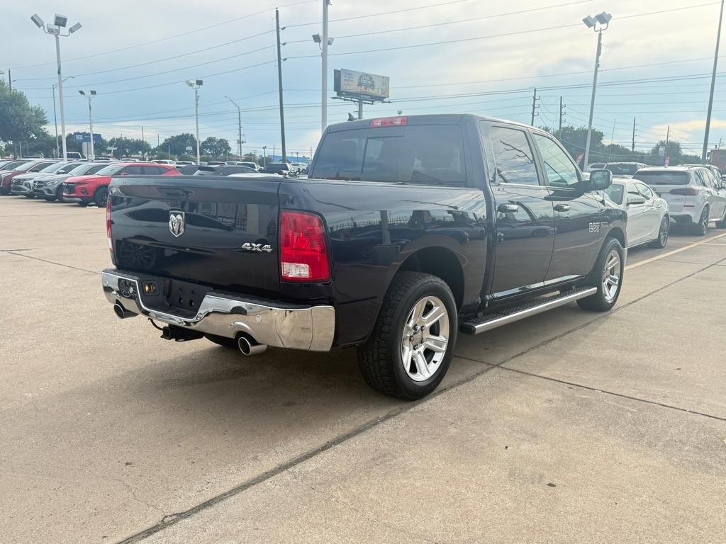 RAM 1500 SLT Crew Cab SWB 4WD 2017