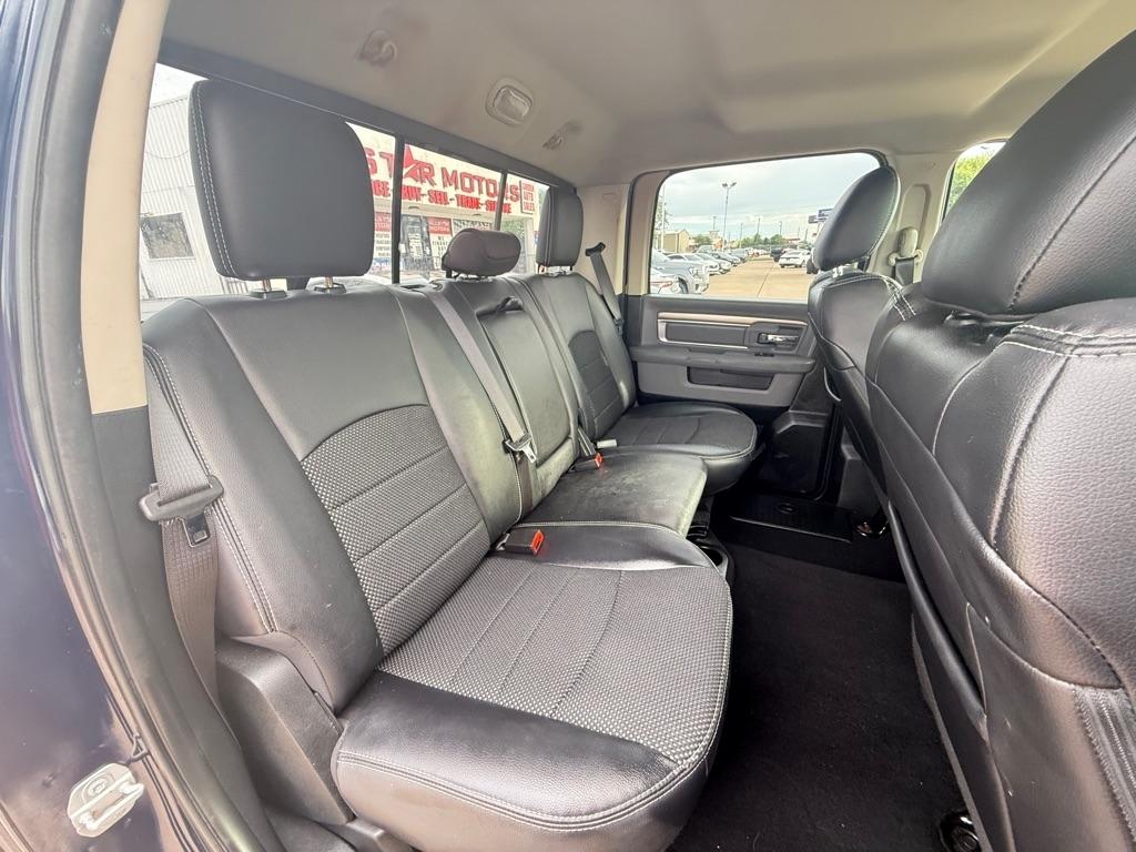 RAM 1500 SLT Crew Cab SWB 4WD 2017