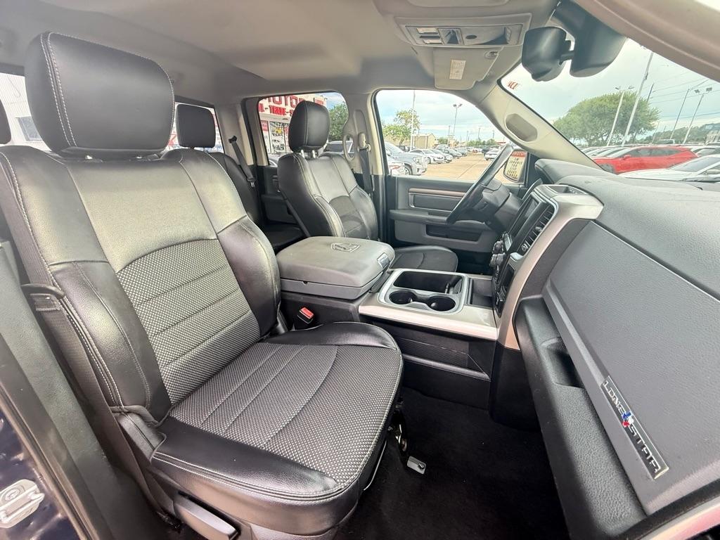 RAM 1500 SLT Crew Cab SWB 4WD 2017