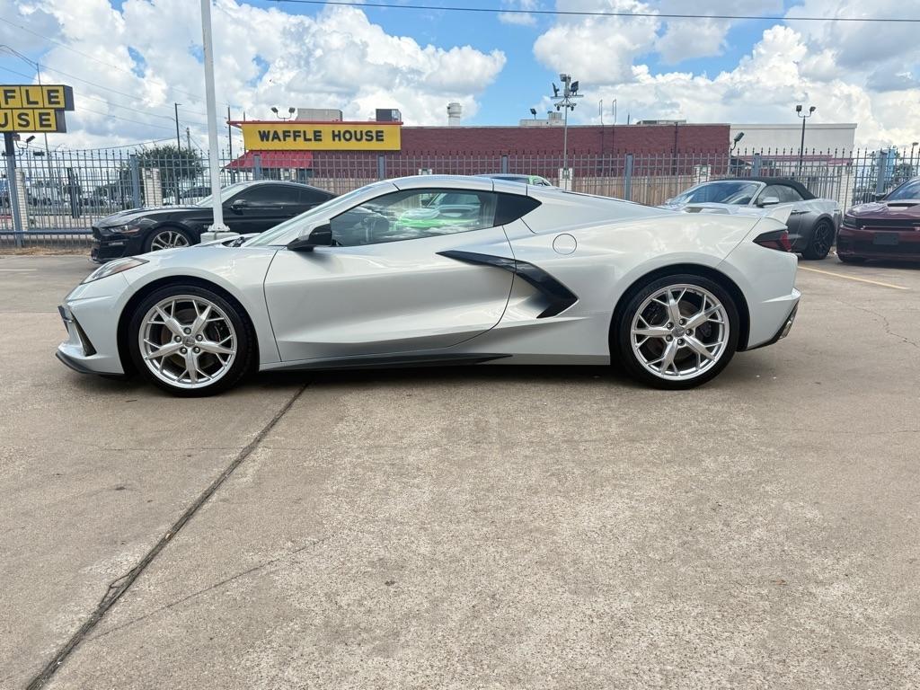 Chevrolet Corvette 2dr Stingray Cpe w/2LT 2021