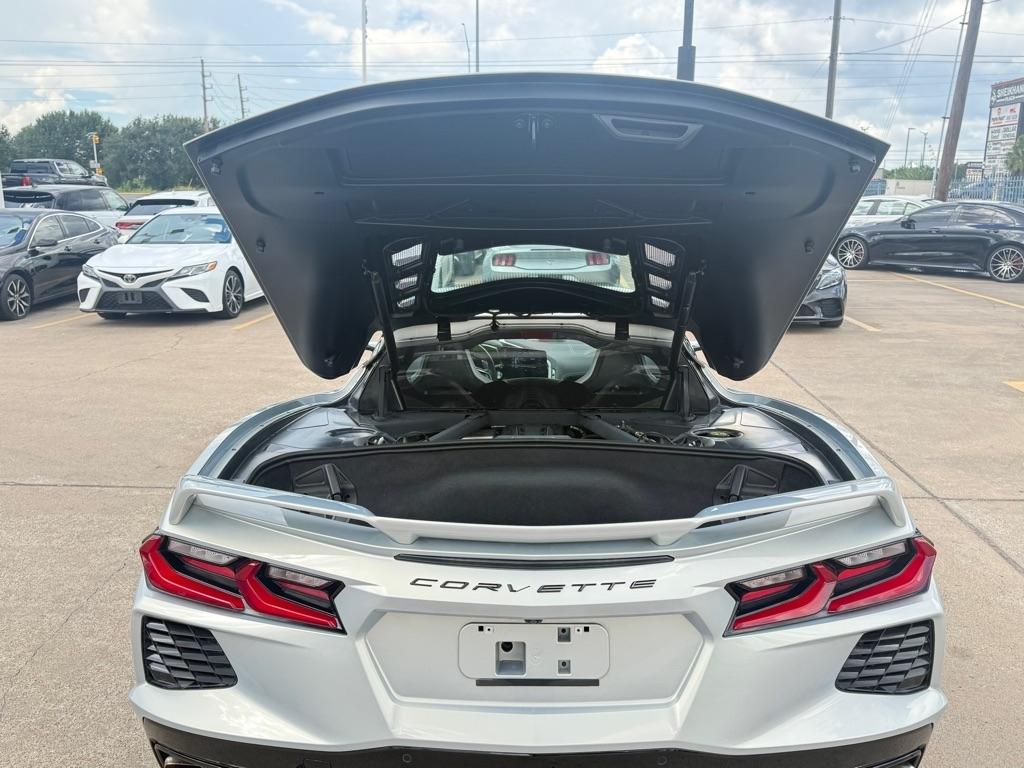 Chevrolet Corvette 2dr Stingray Cpe w/2LT 2021