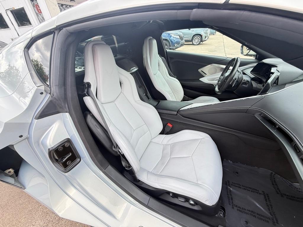 Chevrolet Corvette 2dr Stingray Cpe w/2LT 2021
