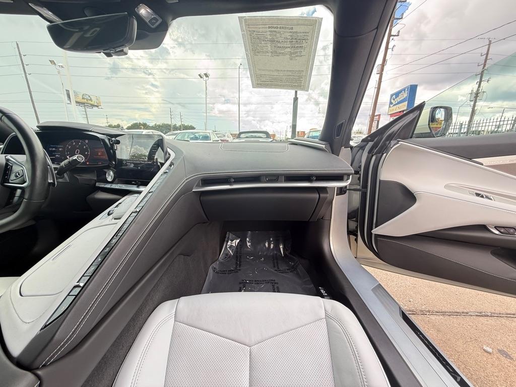 Chevrolet Corvette 2dr Stingray Cpe w/2LT 2021