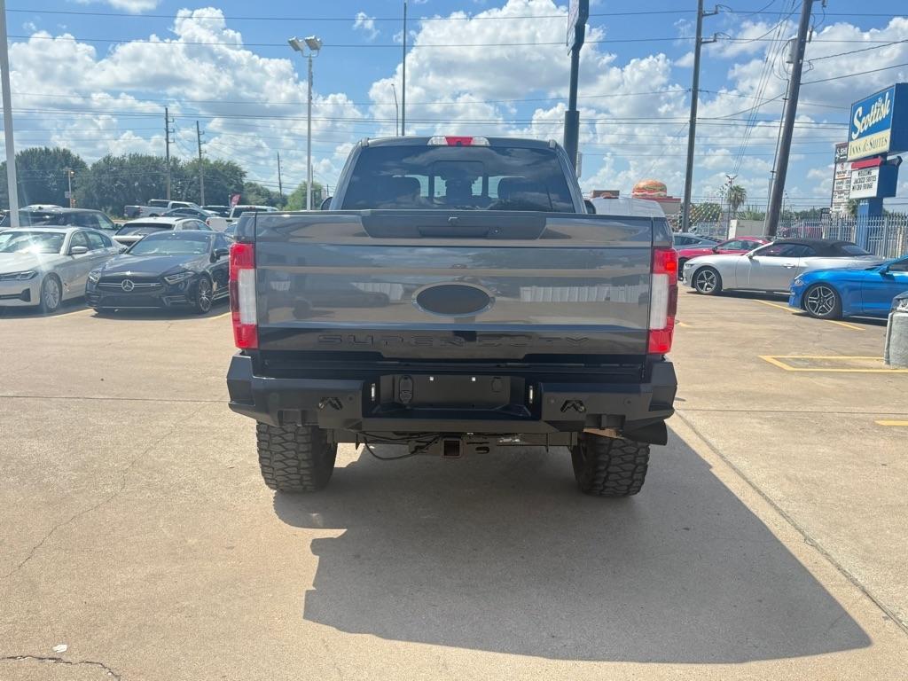 Ford F-250 SD Lariat Crew Cab 4WD 2018