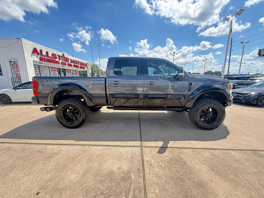 Ford F-250 SD Lariat Crew Cab 4WD 2018