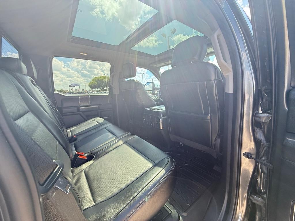 Ford F-250 SD Lariat Crew Cab 4WD 2018