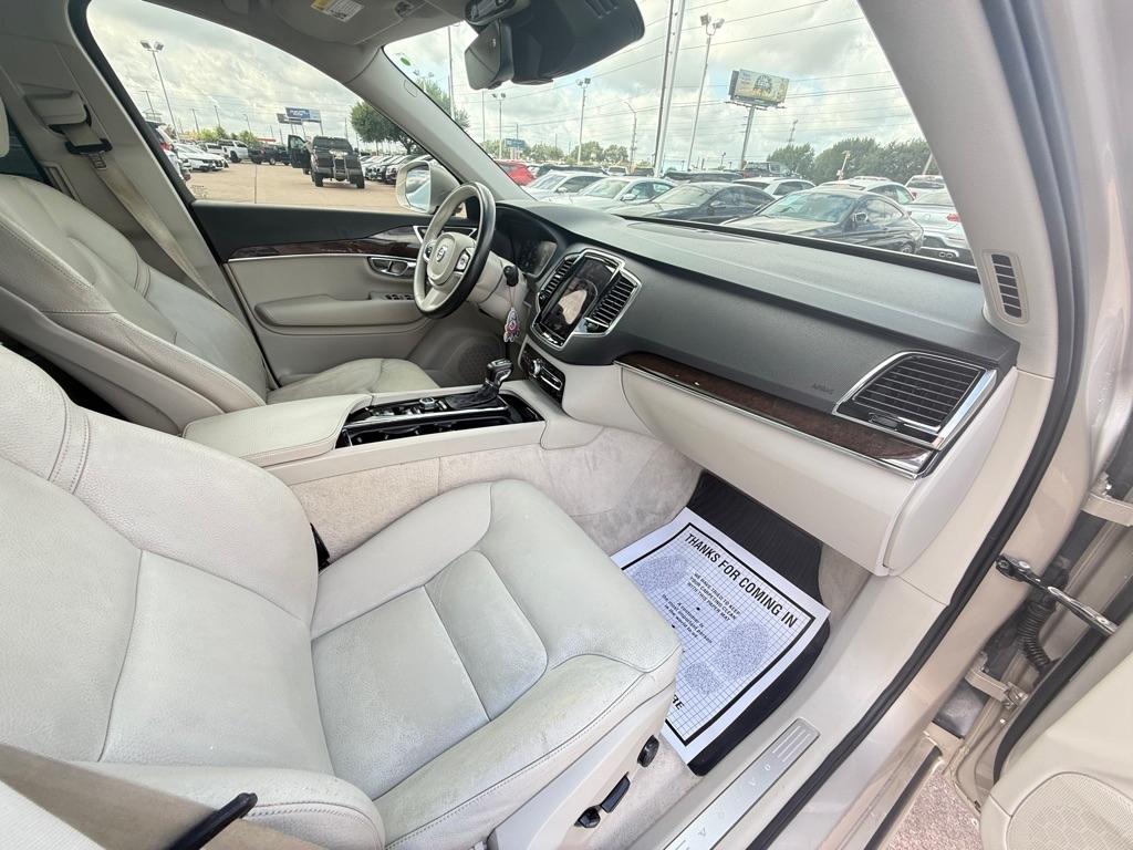 Volvo XC90 T6 Momentum AWD 2016