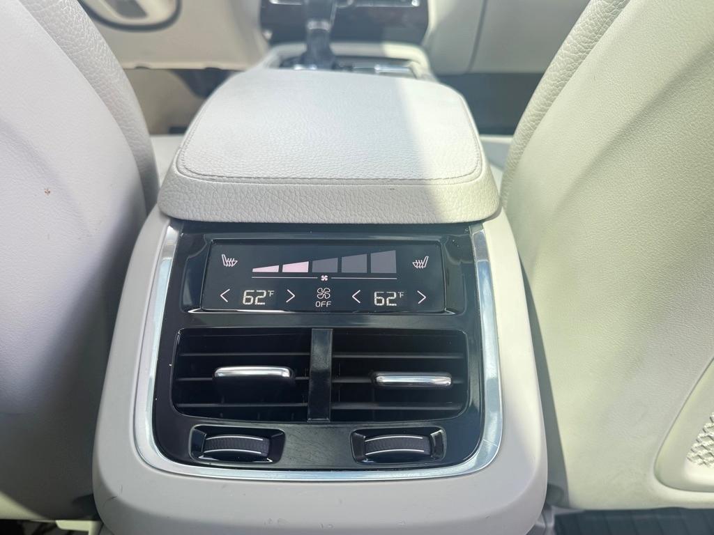 Volvo XC90 T6 Momentum AWD 2016