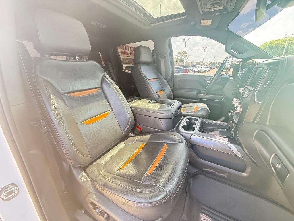 GMC Sierra 1500 Limited 4WD Crew Cab 147" AT4 2022