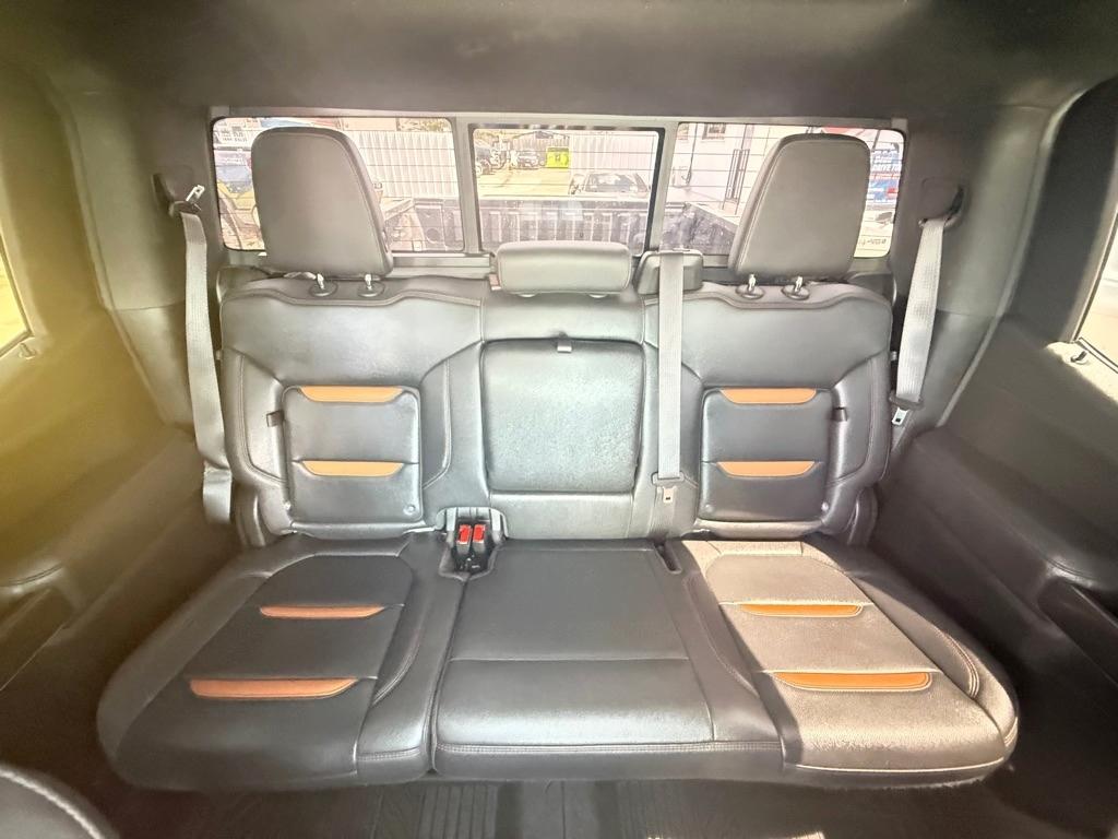 GMC Sierra 1500 Limited 4WD Crew Cab 147" AT4 2022