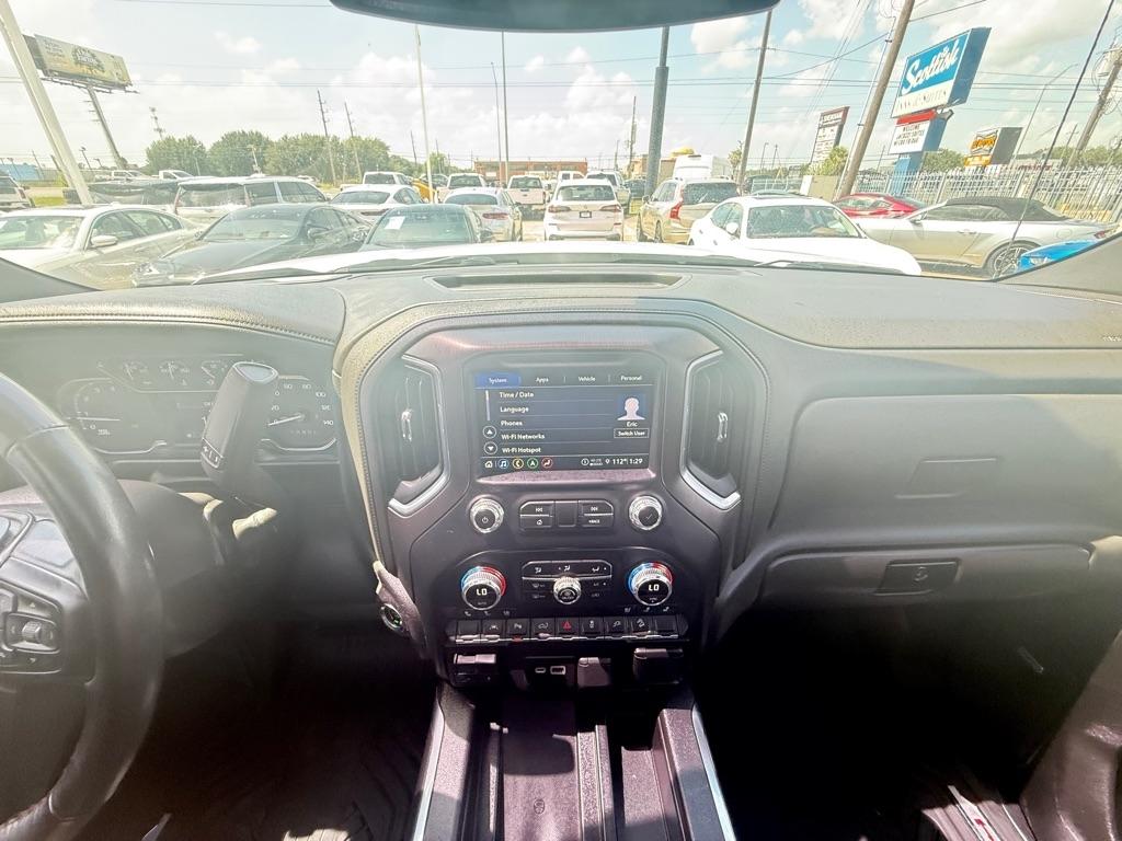 GMC Sierra 1500 Limited 4WD Crew Cab 147" AT4 2022