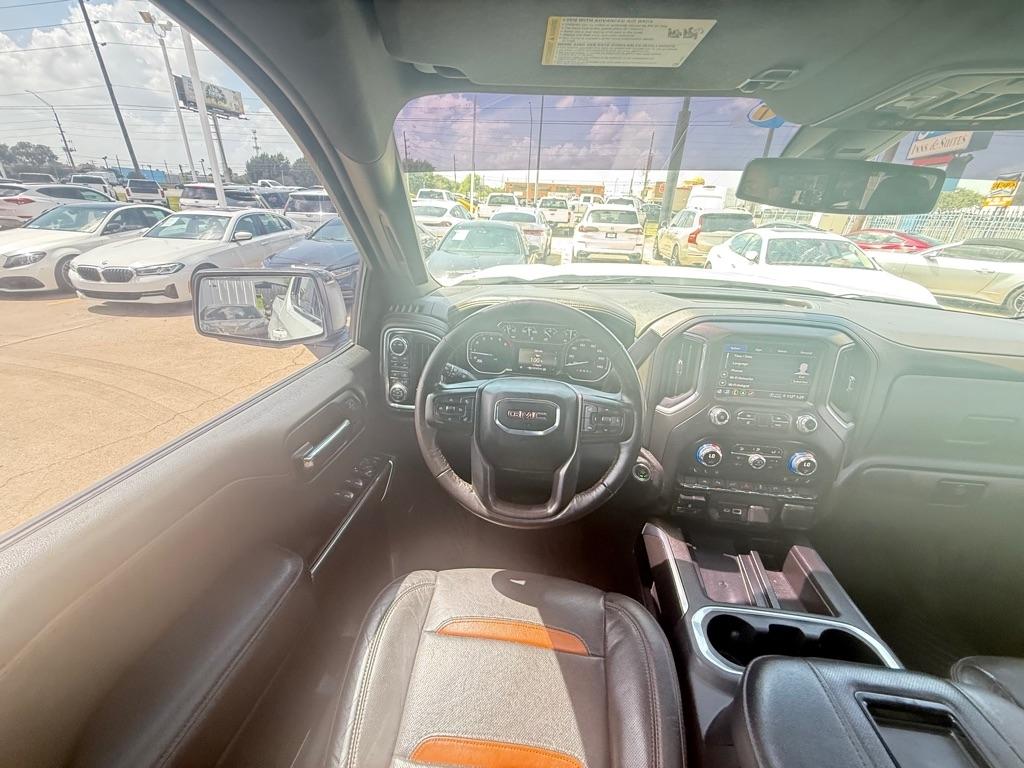 GMC Sierra 1500 Limited 4WD Crew Cab 147" AT4 2022