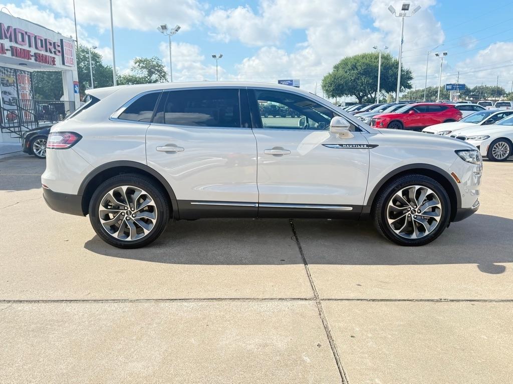 Lincoln Nautilus Reserve AWD 2022