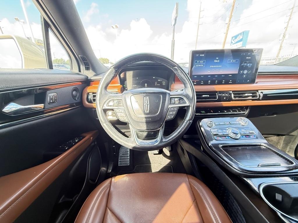 Lincoln Nautilus Reserve AWD 2022