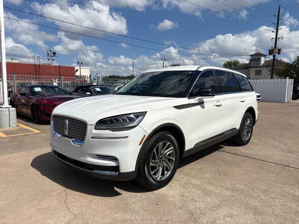 Lincoln Aviator Standard AWD 2023