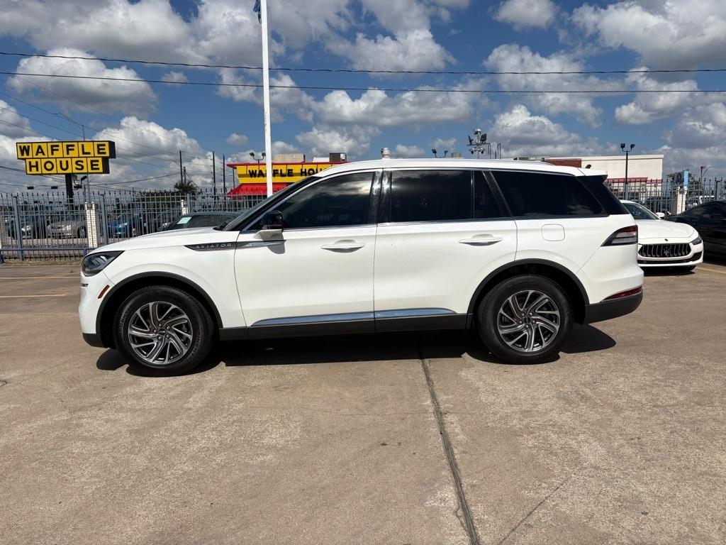 Lincoln Aviator Standard AWD 2023