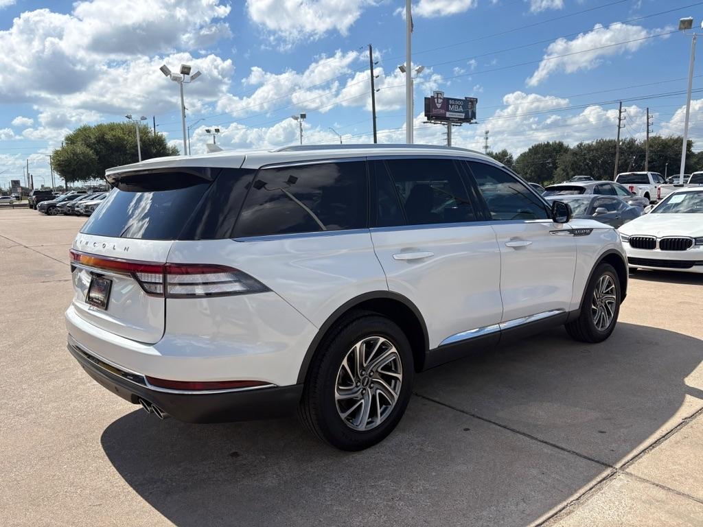Lincoln Aviator Standard AWD 2023