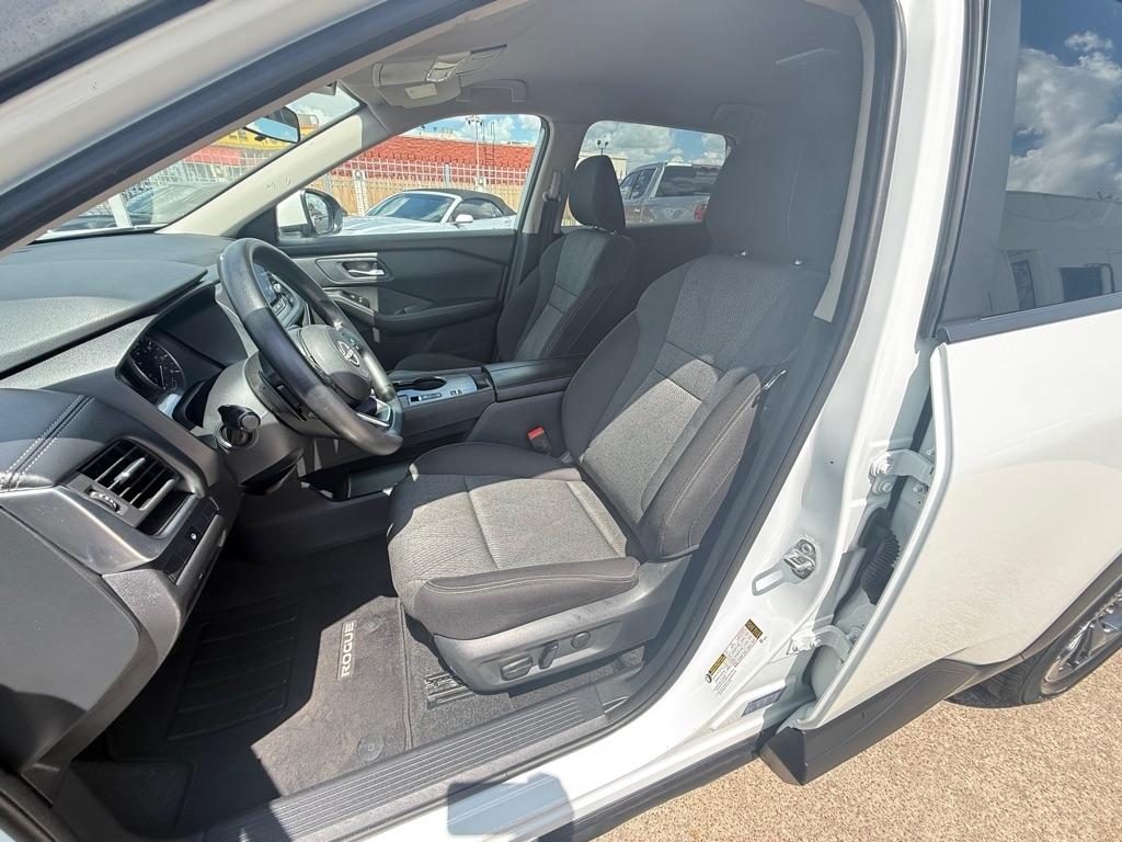 Nissan Rogue SV 2024