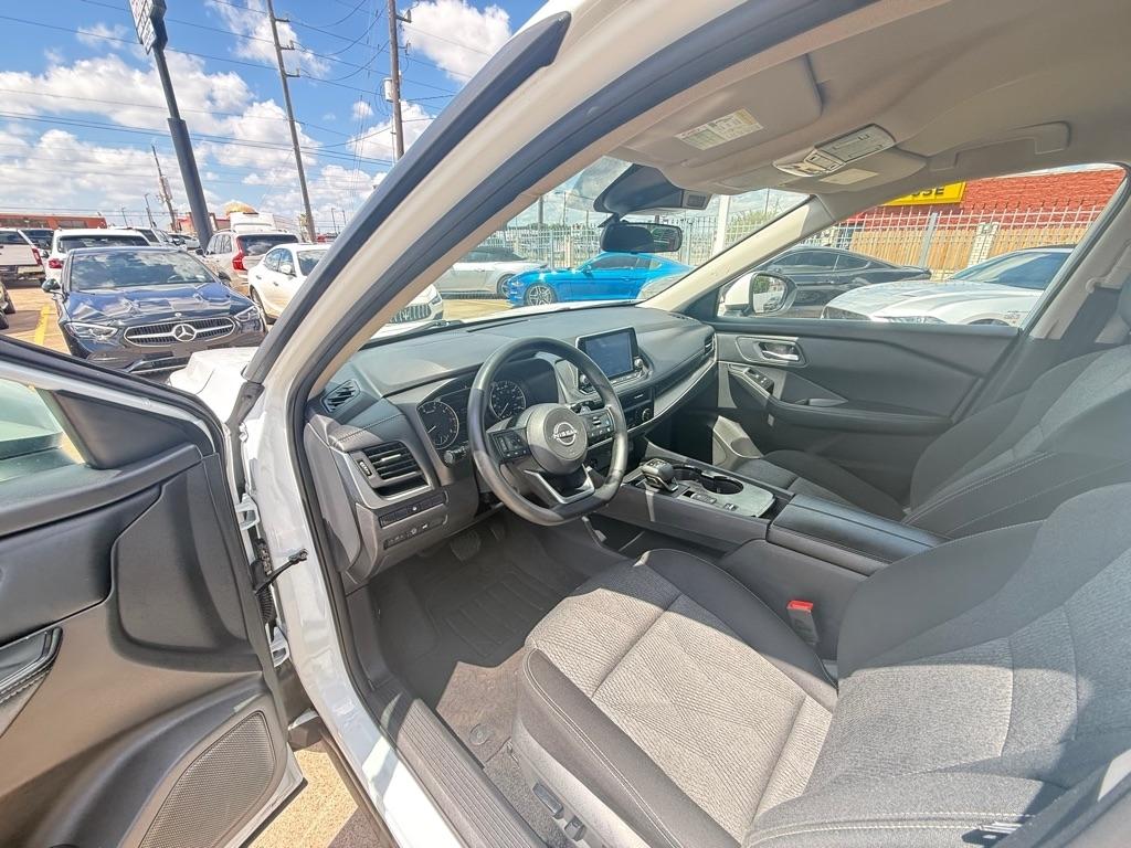 Nissan Rogue SV 2024