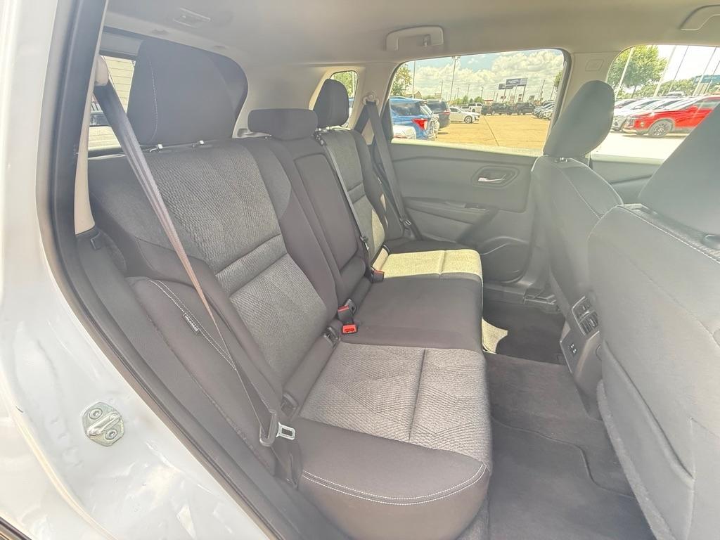 Nissan Rogue SV 2024
