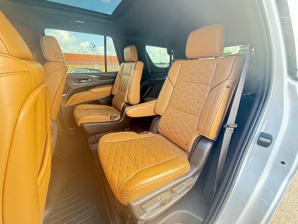 Cadillac Escalade Premium Luxury AWD 2022