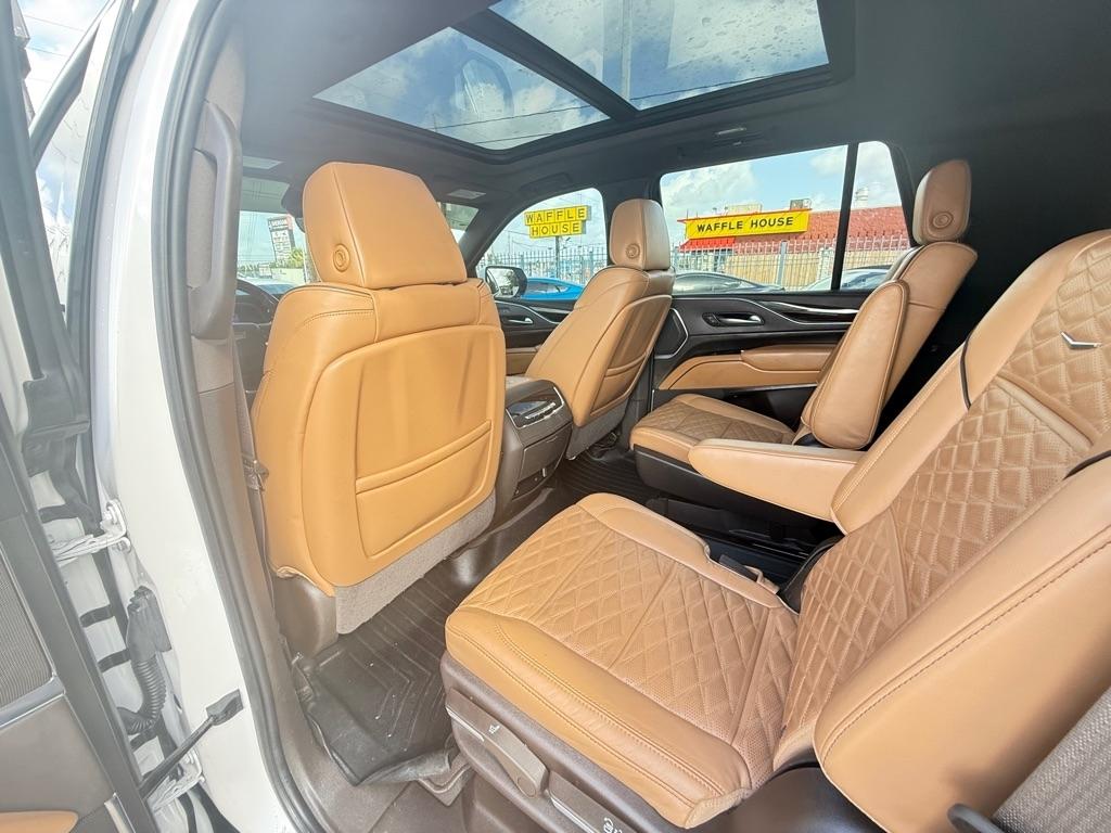 Cadillac Escalade Premium Luxury AWD 2022