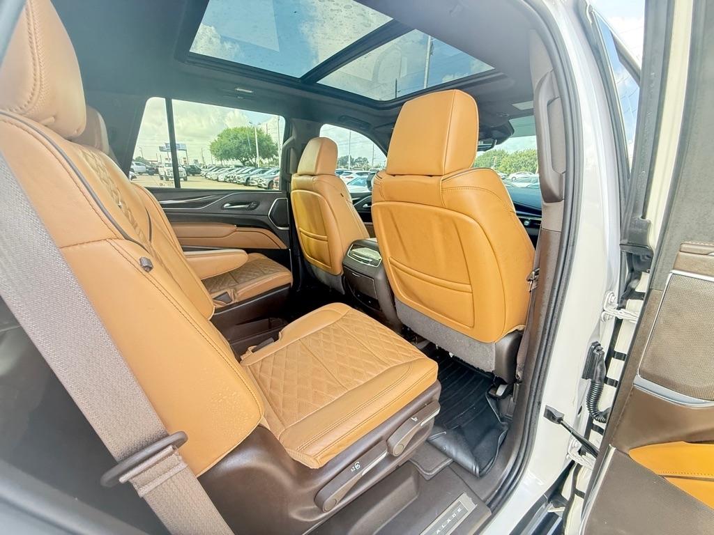 Cadillac Escalade Premium Luxury AWD 2022