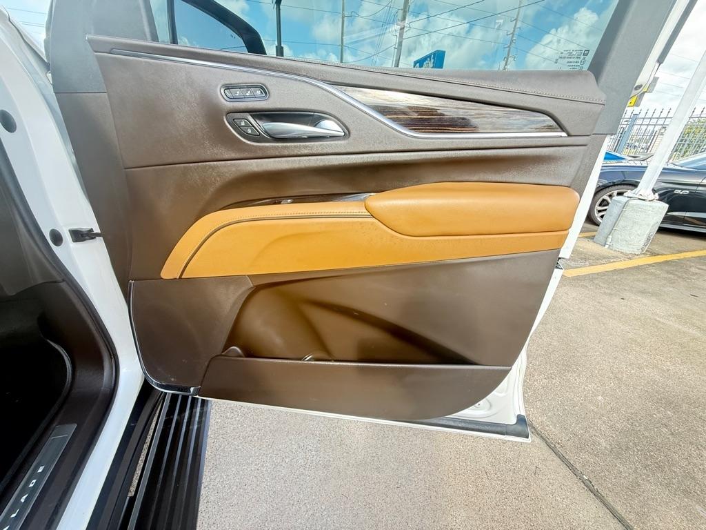 Cadillac Escalade Premium Luxury AWD 2022