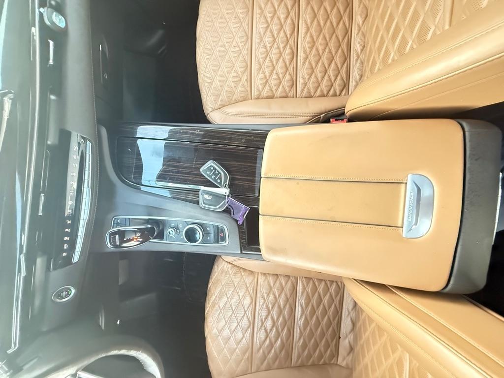 Cadillac Escalade Premium Luxury AWD 2022