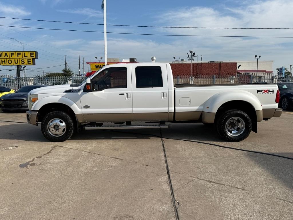 Ford F-350 SD XL Crew Cab Long Bed DRW 4WD 2011