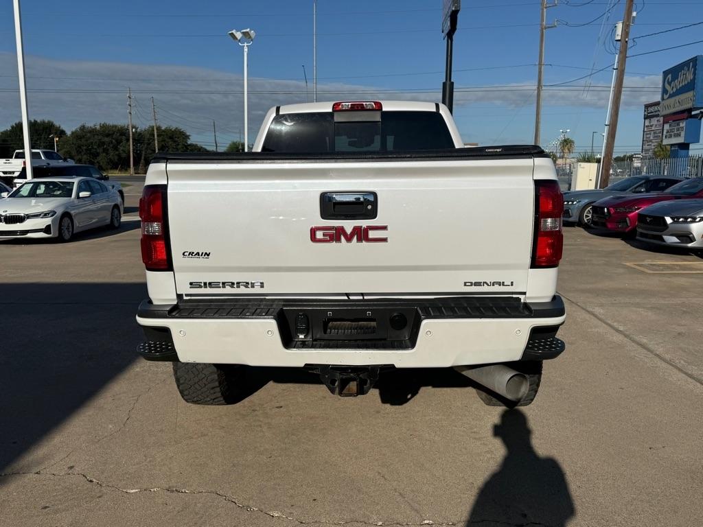 GMC Sierra 2500HD Denali Crew Cab 4WD 2019