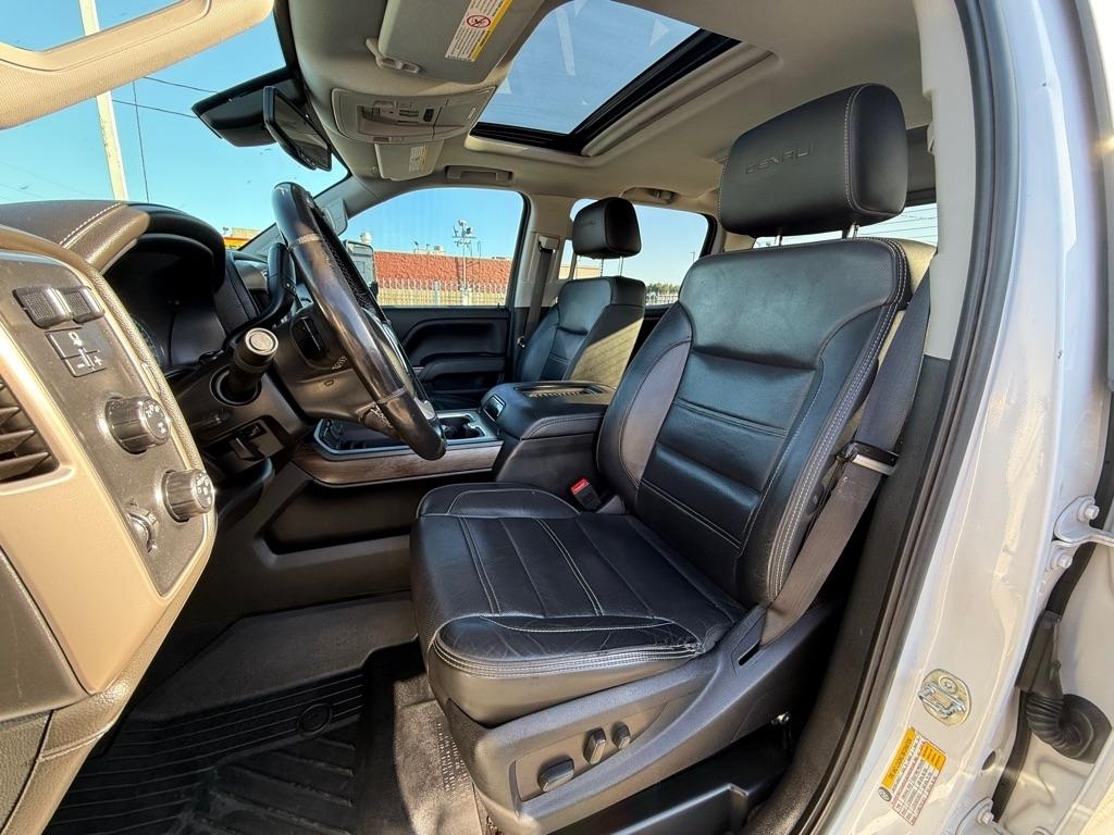 GMC Sierra 2500HD Denali Crew Cab 4WD 2019