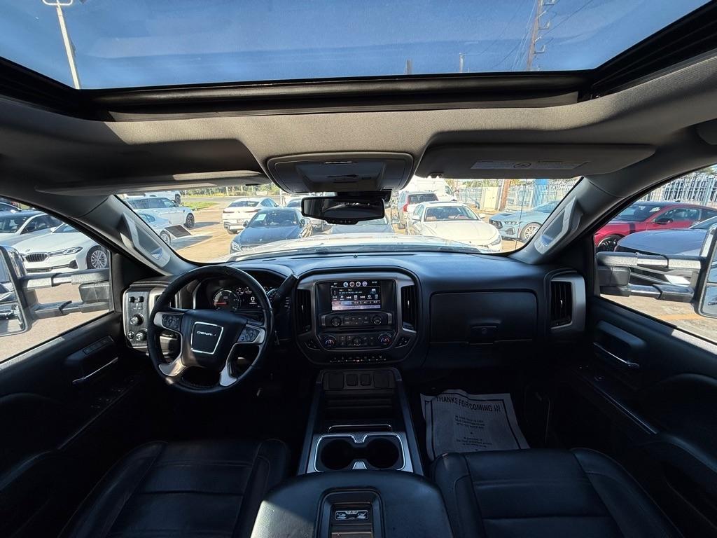 GMC Sierra 2500HD Denali Crew Cab 4WD 2019