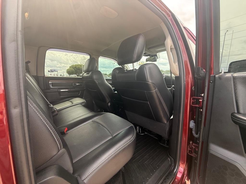 RAM 2500 Laramie 4x4 Crew Cab 6'4" Box 2017