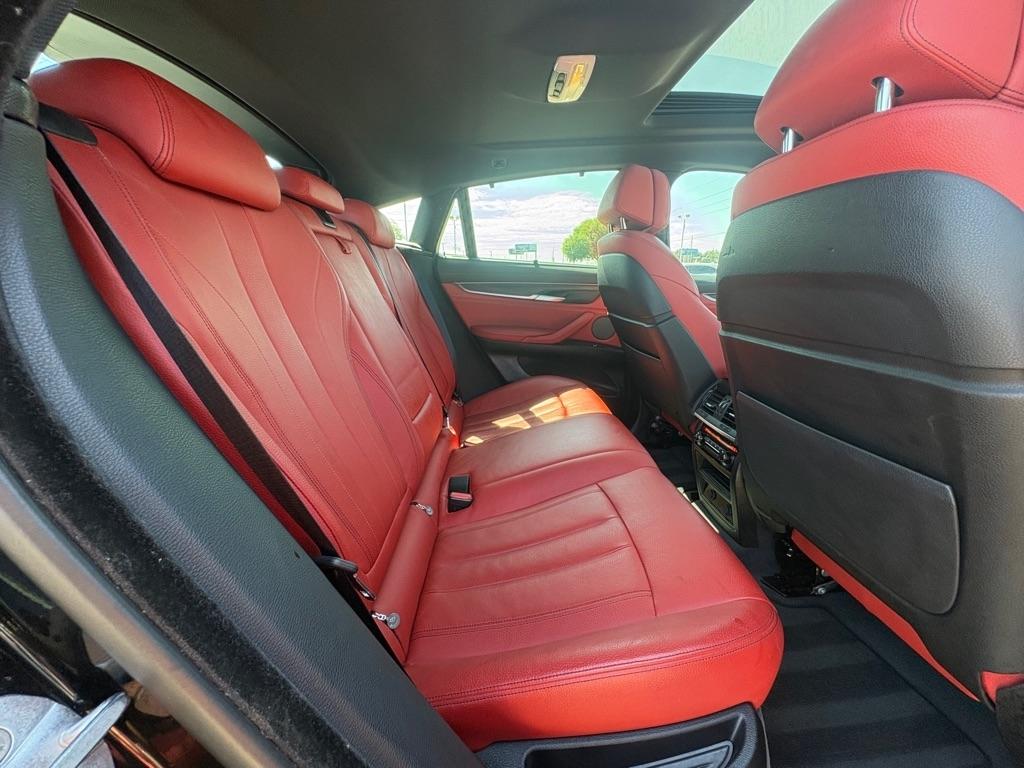 BMW X6 xDrive50i Sports Activity Coupe 2017