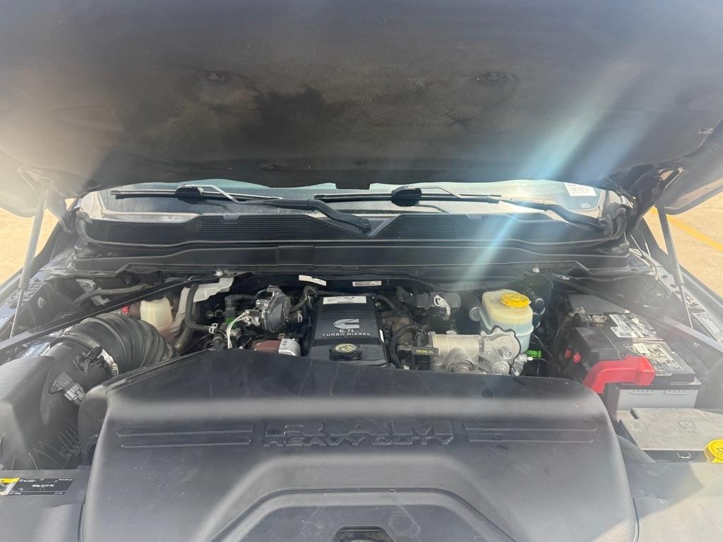 RAM 2500 Laramie 4x4 Crew Cab 6'4" Box 2020