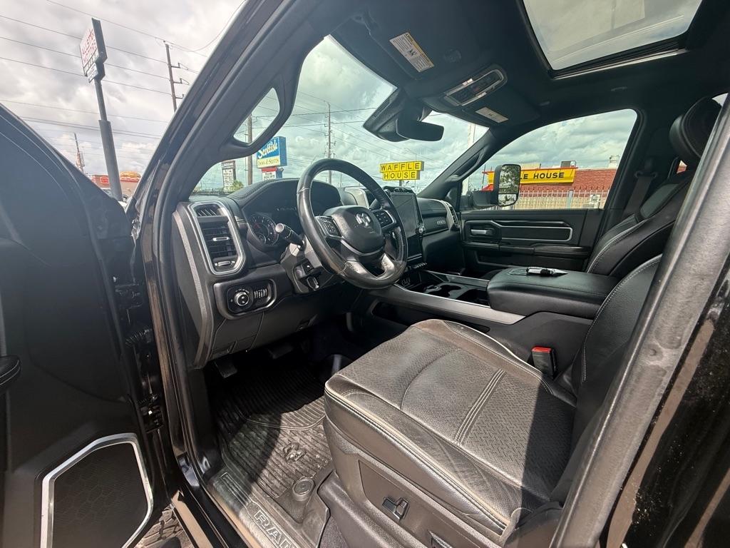 RAM 2500 Laramie 4x4 Crew Cab 6'4" Box 2020
