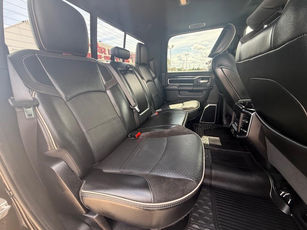 RAM 2500 Laramie 4x4 Crew Cab 6'4" Box 2020