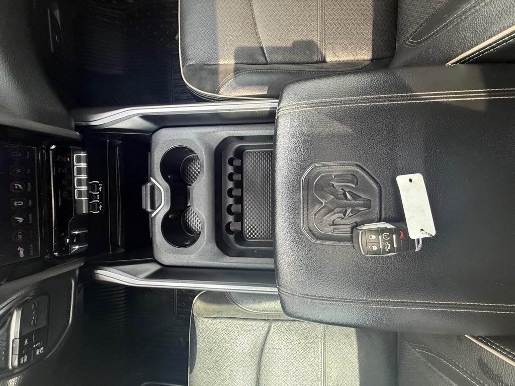 RAM 2500 Laramie 4x4 Crew Cab 6'4" Box 2020