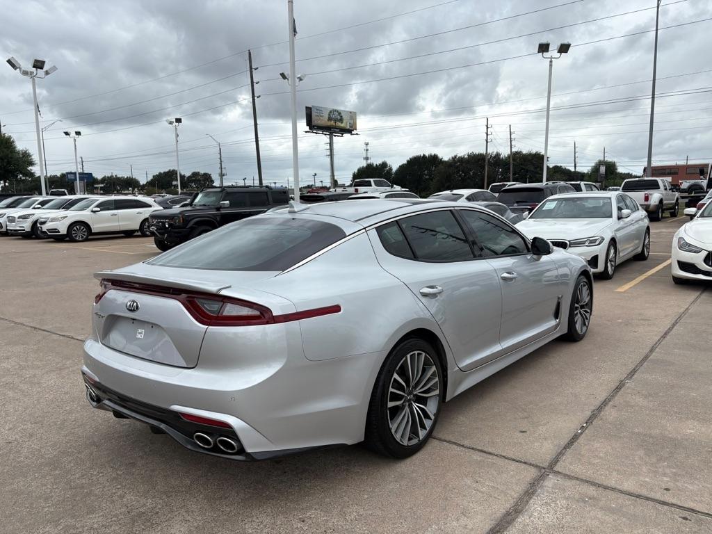 Kia Stinger Premium RWD 2018